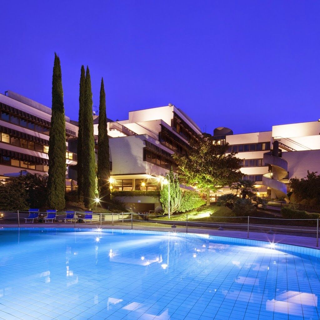 Nh Carpegna Hotel 4*